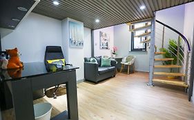 B103 Urban Oasis Loft